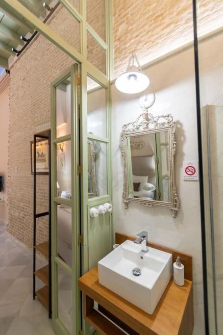 Juderia De Sevilla I Luxury Apartments ภายนอก รูปภาพ