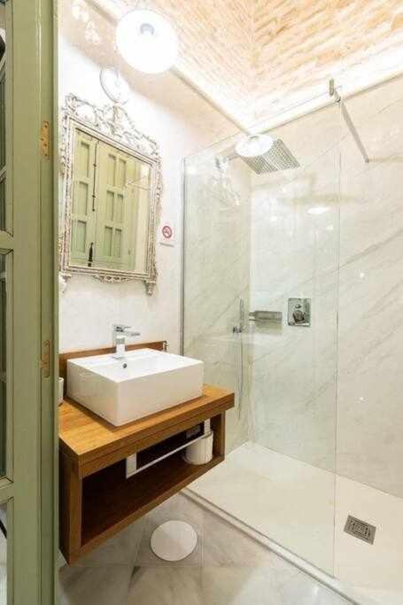 Juderia De Sevilla I Luxury Apartments ภายนอก รูปภาพ